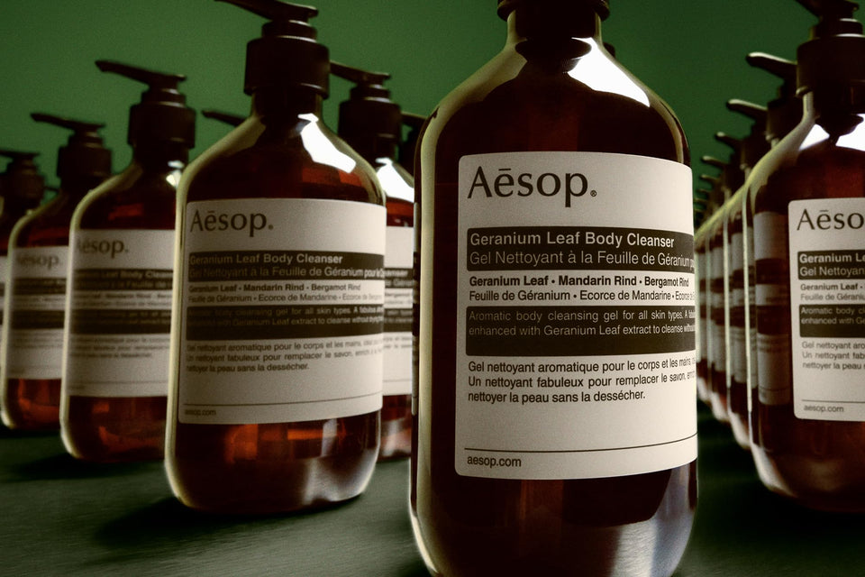 Aesop Geranium Leaf Body Cleanser | For All Skin Types To Cleanse Without Drying Out | Geranium Leaf, Mandarin Rind, Bergamot Rind | 16.9 oz / 500mL
