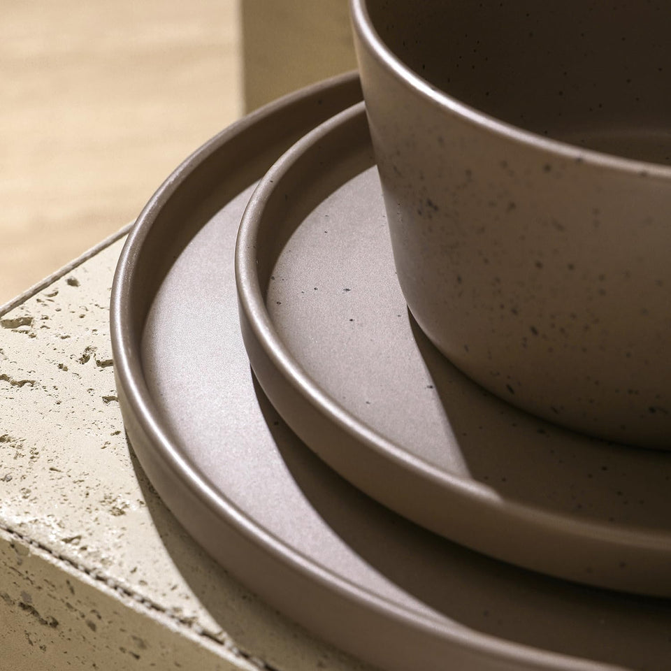 Stone Lain Celina Stoneware 32 Piece Dinnerware Set, Plates and Bowls, Black Matte Dish Collection, Service for 8 – Contemporary Minimalist Style, Microwave & Dishwasher Safe