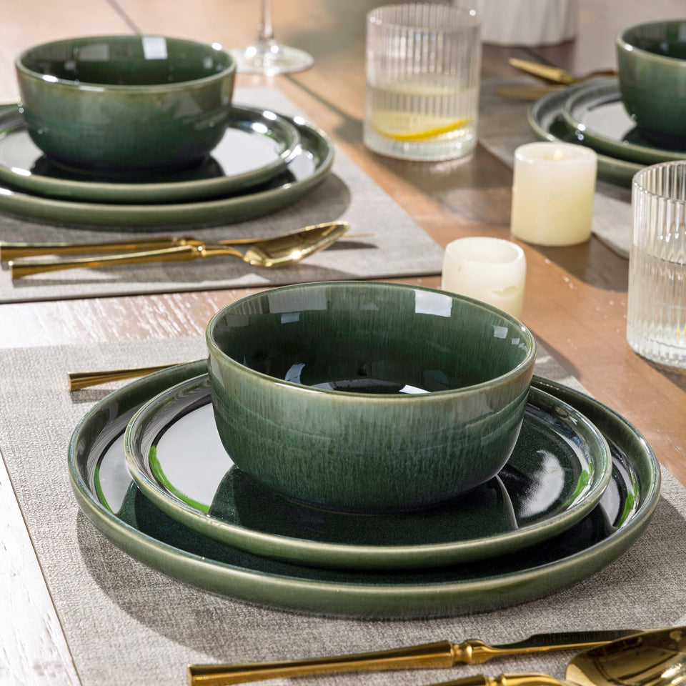 GBHOME Ceramic Dinnerware Sets for 8, 24 Pieces Stoneware Plates and Bowls Sets, Scratch Resistant Dishes, Dishwasher & Microwave Safe, Reactive Glaze-Green Wheat
