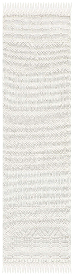 SAFAVIEH Area Rug 8x10 - Natura Collection - Large - Ivory, Handmade Wool, Moroccan Boho Fringe Design, Ideal for Living Room, Bedroom, Dining Space (NAT852B)