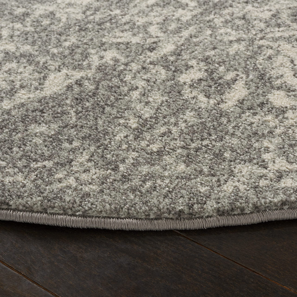 SAFAVIEH Evoke Collection Area Rug - 9' x 12', Ivory & Taupe, Oriental Distressed Design, Non-Shedding & Easy Care, Ideal for High Traffic Areas in Living Room, Bedroom (EVK256E)