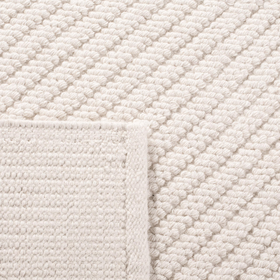 SAFAVIEH Area Rug 8x10 - Natura Collection - Large - Ivory, Handmade Wool, Ideal for Living Room, Bedroom, Dining Space (NAT450A)