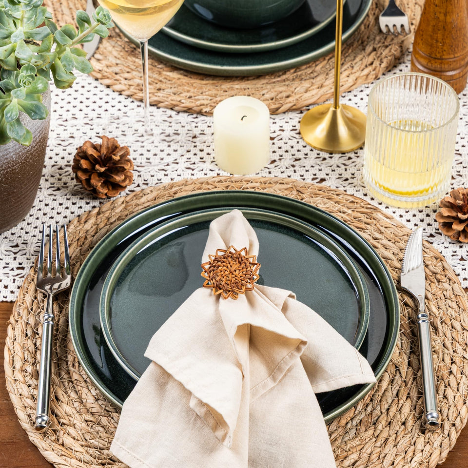 GBHOME Ceramic Dinnerware Sets for 8, 24 Pieces Stoneware Plates and Bowls Sets, Scratch Resistant Dishes, Dishwasher & Microwave Safe, Reactive Glaze-Green Wheat