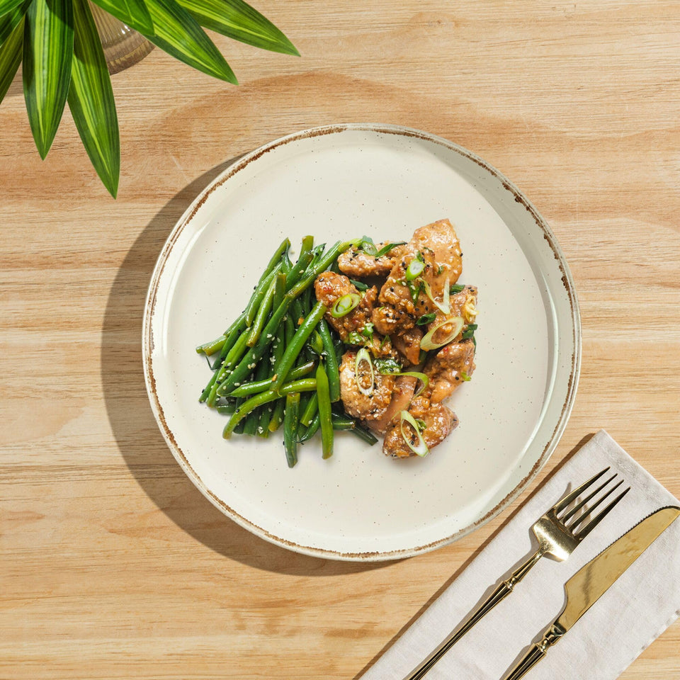 AmorArc Ceramic Dinnerware Sets for 8, 24 Pieces Handpainted Plates and Bowls Set with Rustic Terracotta Underside, Scratch Resistant Stoneware Dishes Set, Dishwasher & Microwave Safe, Light Beige