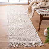 SAFAVIEH Area Rug 8x10 - Natura Collection - Large - Ivory, Handmade Wool, Moroccan Boho Fringe Design, Ideal for Living Room, Bedroom, Dining Space (NAT852B)