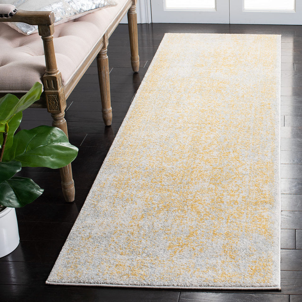 SAFAVIEH Evoke Collection Area Rug - 9' x 12', Ivory & Taupe, Oriental Distressed Design, Non-Shedding & Easy Care, Ideal for High Traffic Areas in Living Room, Bedroom (EVK256E)