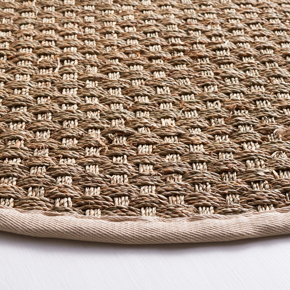 SAFAVIEH Area Rug 8x10 - Natural Fiber Collection - Large - Natural & Beige, Seagrass, Basketweave Pattern (NF114A)