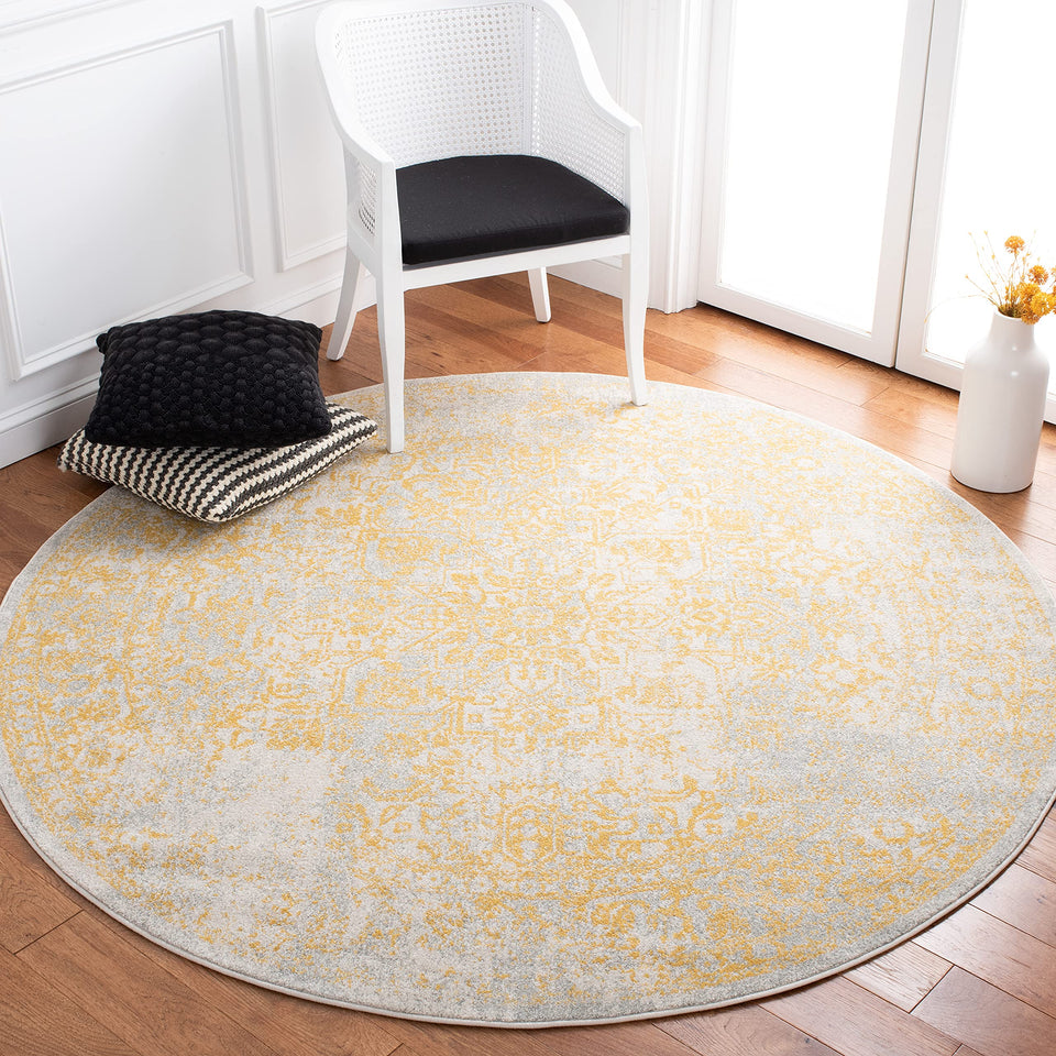 SAFAVIEH Evoke Collection Area Rug - 9' x 12', Ivory & Taupe, Oriental Distressed Design, Non-Shedding & Easy Care, Ideal for High Traffic Areas in Living Room, Bedroom (EVK256E)