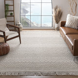 SAFAVIEH Area Rug 8x10 - Natura Collection - Large - Ivory, Handmade Wool, Moroccan Boho Fringe Design, Ideal for Living Room, Bedroom, Dining Space (NAT852B)