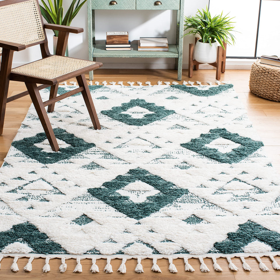 SAFAVIEH Area Rug 8x10 - Moroccan Tassel Shag Collection - Large - Ivory & Brown, Boho Design, Non-Shedding & Easy Cleaning, Plush Pile, Ideal for Living Room, Bedroom, Dining Space (MTS688A)
