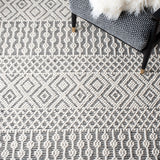 SAFAVIEH Area Rug 8x10 - Natura Collection - Large - Ivory, Handmade Wool, Moroccan Boho Fringe Design, Ideal for Living Room, Bedroom, Dining Space (NAT852B)